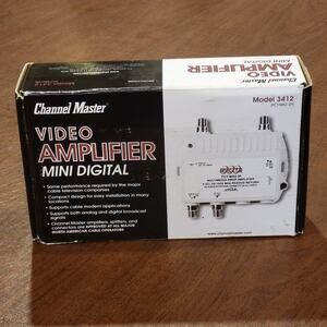 Channel Master Video Amplifier 2 Way Mini Digital  Model CM-3412,